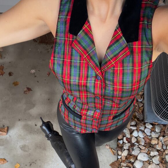 Vintage Plaid Velvet Trim Vest - Picture 7 of 7